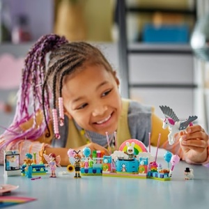 LEGO Friends 42661 Set Party Costume cu Animale si DJ-Pult pentru Copii 6 - Img 9