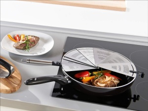 Leifheit Spritzschutz ProLine 3090 Pliabil din Otel Inoxidabil pentru Tigai pana la 28 cm - Img 2