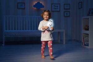Lumina de noapte Chicco Bunny, lampa portabila pentru iepurasi cu muzica clasica si sunete linistitoare, doua moduri in evolutie, lumina de noapte portabila si lumina de orientare, 0 luni+, neutru - Img 6