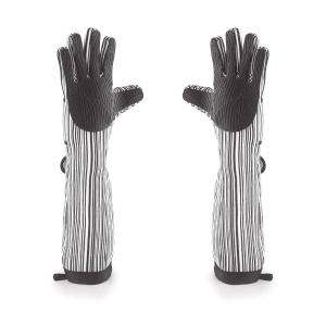 Manusi de cuptor Lacor 60068, 48 cm, negru, rezistente la caldura