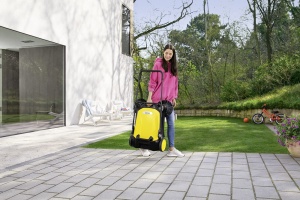 Masina de maturat Karcher S 4 Twin (Putere maxima: 2400m2/h, 2 maturi laterale, Cos de maturare: 20 l, Latime de lucru: 680 mm, Depozitare cu economie de spatiu, Maner de impingere reglabil pe inaltime), pliabil - Img 3