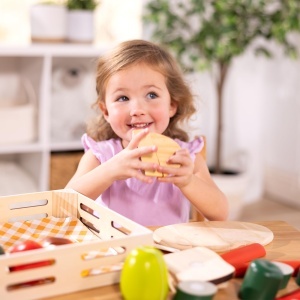 Melissa Doug Set Alimente din Lemn pentru Taiat 26 Piese Joc de Rol pentru Copii 3 - Img 7