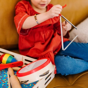 Melissa si Doug O trupa in cutie | Jucarii educationale | Jucarii muzicale pentru copii | 3+ | Cadou pentru baiat sau fata - Img 7
