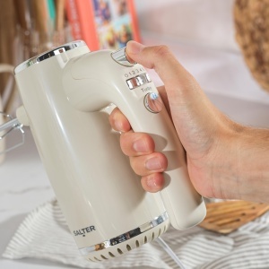 Mixer de mana Salter Cream Retro 400W 5 viteze functie Turbo accesorii XL - Img 3