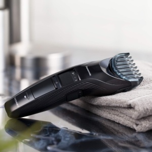 Panasonic ER-GC53K503 Aparat de tuns par pentru barbati, portabil, fara fir, aparat de tuns rezistent la apa, 19 setari de lungime, 1 atasament, functionare fara fir si cu fir, negru - Img 5
