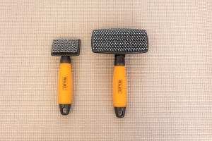 Perie auto-curatare Wahl pentru animale de companie sensibile, cu maner ergonomic - Img 9