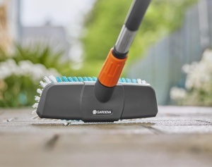 Perie de curatare Gardena Cleansystem 18816-20, cu peri tari, pentru suprafete mari - Img 2