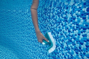 Perie pentru piscina Bestway AquaScrub cap rotativ 180deg compatibila cu tija telescopica - Img 2