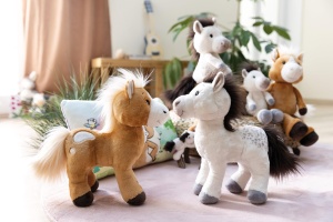 Perna din Plush NICI Holly K. Pony - Culoare maro, pentru copii, cadou ideal - Img 7