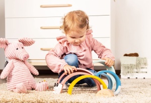PINOLINO Wooden Rainbow Ruby, jucarie din lemn cu 8 piese, lacuita colorata, jucarie educationala de stivuire, jucarie Montessori, de la 1 an - Img 2