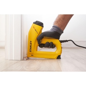 Pistol de capsat electric Stanley TRE550, putere duala, design ergonomic, galben - Img 2