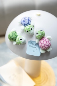 Plush Turtle Mini NICI 7cm - Verde - Jucarie cu Magnet pentru Note si Poze - Img 4