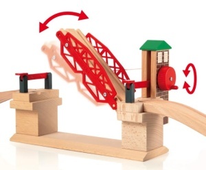 Pod mobil BRIO World 33757 cu manivela accesorii pentru trenulete din lemn recomandat de la 3 ani - Img 4
