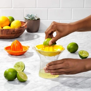 Presa de citrice OXO Good Grips 2-in-1, capacitate 350 ml, design ergonomic - Img 5