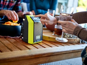 Radio Bluetooth RYOBI RRDAB18-0, 18V, 10W, DAB, NegruVerde - Img 5