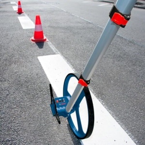 Roata de masurare Bosch Professional GWM 32 Diametru 3185 cm Greutate 14 kg - Img 11