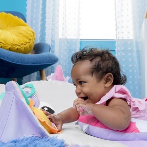 Saltea de activitati Bright Starts Tummy Time Prop Play, Unicorn, 4 jucarii incluse - Img 8
