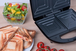 Sandwich-Toaster Concept SV3031, 700 W, inoxnegru, placi antiaderente - Img 2