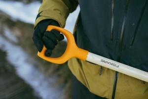 Sapa de zapada Fiskars 127 cm, AluminiumBirkenholz, 31 cm latime - Img 8