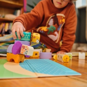 Set de Constructie Melissa Doug Blockables Safari - 34 Piese, Lemn si Accesorii - Img 5