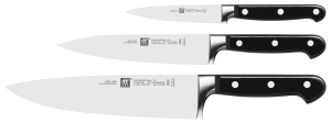 Set de cutite ZWILLING Professional S, 3 piese (cutit de curatare 10 cm, cutit de carne 16 cm, cutit de bucatar 20 cm), maner din otel inoxidabil special/plastic cu nituri, negru [Fabricat in Germania]
