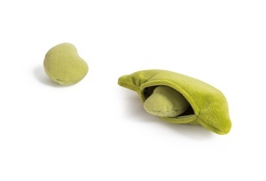 Set de Joaca Hape Gemusekorbchen 8 Piese Legume din Material Textil cu Accesorii pentru Bucatarie - Img 7