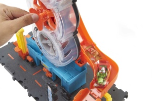 Set de Joaca Hot Wheels City Super Reifenshop, 1 Vehicul Inclus, 4-8 Ani - Img 4