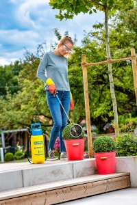 Set de protectie a plantelor GLORIA 270deg - Duza multifunctionala 2 in 1 | Aplicati spray-uri pentru molii de bus / luptati impotriva moliilor de bus | Pulverizare la 270deg in interiorul fabricii | 4 duze pot fi pornite - Img 2