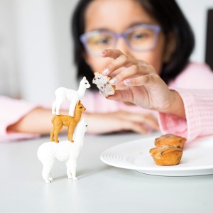 Set Figurine Alpakafamilie Schleich WILD Life, 4 piese, pentru copii peste 3 ani - Img 3