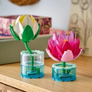 Set LEGO Botanicals Seerosen 11511, 259 piese, 2 flori, decoratiuni interioare - Img 5