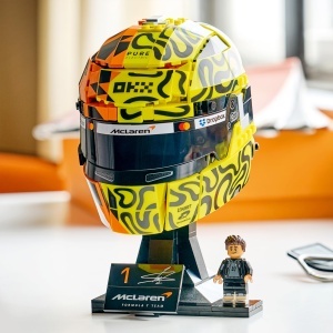 Set LEGO McLaren Lando Norris - Casca F1 cu Minifigur, Culoare Papaya-Orange si Negru - Img 6