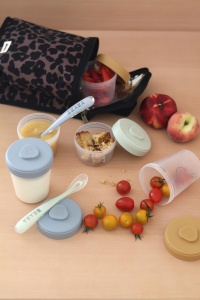 Set mese BEABA, 12 recipiente de stocare 2 linguri din silicon, galben - Img 9
