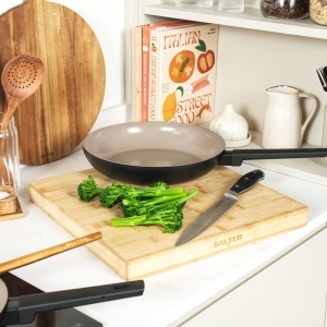 Set tigaie ceramica Salter BW12876EU7, 3 piese, 202428 cm, antiaderenta - Img 7