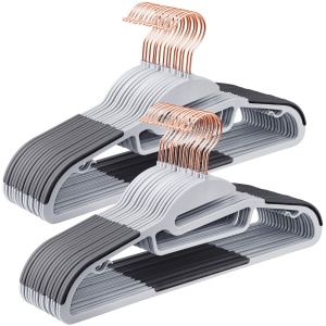 SONGMICS Set de 30 de umerase pentru haine cuier din plastic de inalta calitate design antiderapant economie de spatiu grosime de 05 cm carlig din aur