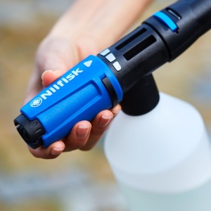 Sprayer cu spuma Nilfisk Super - Accesoriu pentru aparat de curatat cu inalta presiune, sistem de prindere cu bajonet - Img 6