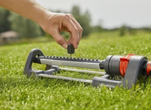Sprinkler de gradina Gardena Viereckregner Aqua L, pentru suprafete de 120-280 m, raza 8-16 m - Img 5