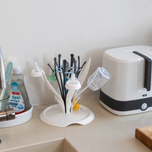 Suport pentru uscare NUK MultiDry, capacitate 6 sticle, design modern - Img 5