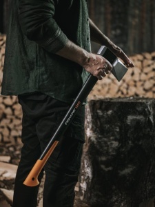 Topor Fiskars X25-XL 1015643 72 cm NegruPortocaliu Lama antiaderenta - Img 3