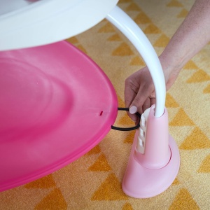 Trampolin pentru bebelusi Bright Starts Bounce Baby, 2 in 1, roz, cu 7 jucarii - Img 7