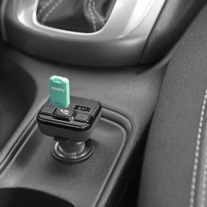 Transmitator FM Bluetooth Hama pentru radio auto cu incarcator auto, sistem hands-free (adaptor auto pentru priza bricheta cu conexiuni pentru microSD, stick USB si QC 3.0 pentru incarcare) argintiu - Img 6