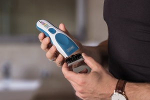 Trimmer de par Wahl Color Pro, fara fir, 8 piepteni, lame din otel carbon - Img 7