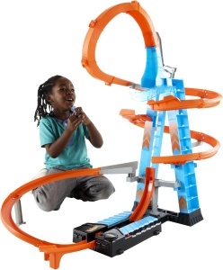 Turn de crash Hot Wheels Himmelscrash, 83cm, cu pista portocalie si accelerare electrica