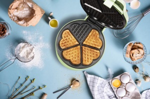 Waffle Maker Bestron ASW217G 5 Waffe, 700 W, Culoare Verde - Img 3