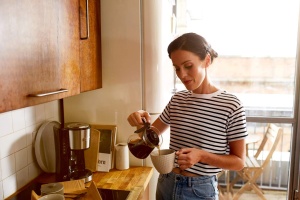 Aparat de cafea Russell Hobbs Mini [cap de dus pentru extractie si aroma optime] Compact (max 5 cani, ulcior de sticla de 0,6 l, inclusiv filtru permanent, placa de incalzire) aparat de cafea cu filtru compact mic 24210-56 - Img 8