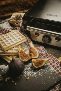 Aparat de facut waffles Camry CR 3025 1500W Placi antiaderente Termostat reglabil - Img 9