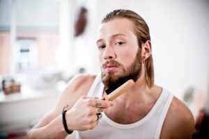 Aparat de tuns barba Remington Barba Barba [incl. XL-atasament lung pentru barba completa/0,4 mm-35 mm/titan auto-ascutit. Set de tuns barba (3 piepteni de atasament: barba/scurt/XL, retea/baterie, aparat de tuns parul lung) MB4046 - Img 6