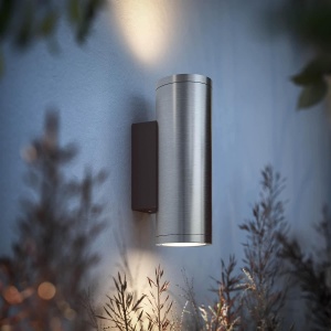 Aplica de perete smart pentru exterior Philips Hue Appear, lumina alba si colorata, control vocal - Img 2