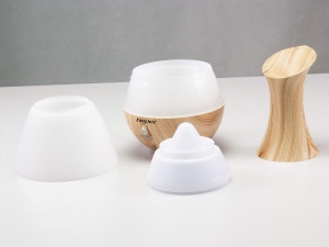 BEPER 70.405 Difuzor cu ultrasunete, Lumini LED cu 7 culori interschimbabile, Rezervor 235 ml, Design silentios si inovator, Cabluri si adaptoare incluse, alb ed efect lemn - Img 3