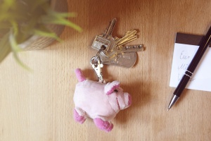 Breloc Plush Porc Loulou Schaffer, 8 cm, Roz-Pink - Img 3