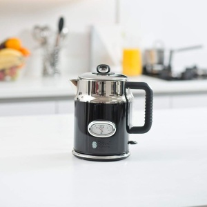 Ceainic Russell Hobbs [1.7l, 2400W] Retro negru si otel inoxidabil lustruit (functie de gatit sub presiune, indicator de temperatura a apei in design retro, indicator extern al nivelului apei) Ceainic vintage 21671-70 - Img 2